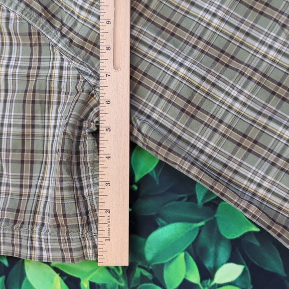 Men's Large Carhartt Plaid Button Down T-Shirt Made From 100% Cotton - Picture 8 of 9